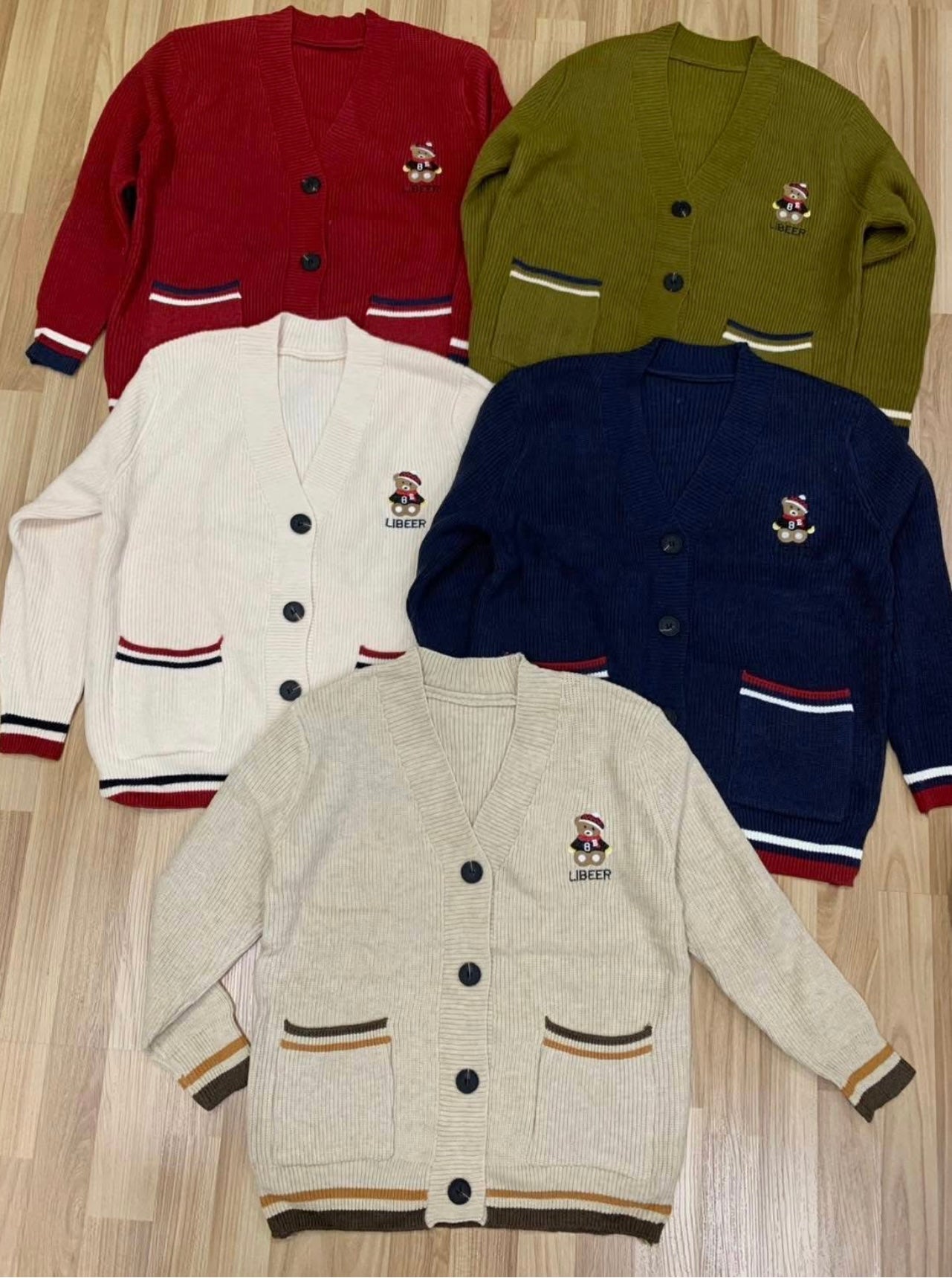 Cardigan Bear design